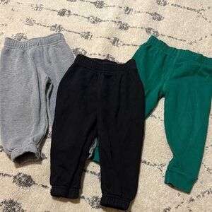 set of 3 boy jogger pants 2t